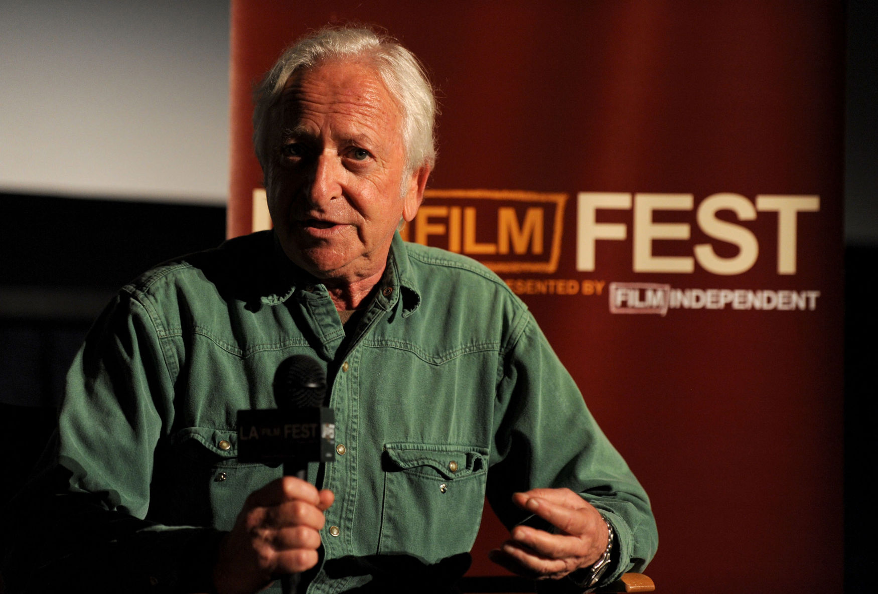 Elliot Roberts dies